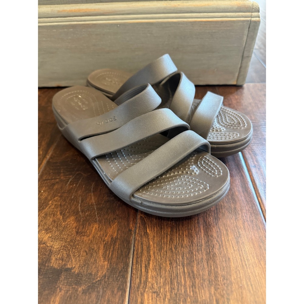 Women's Casual Strappy Wedge sandals Crocs Brown size 9 Like new